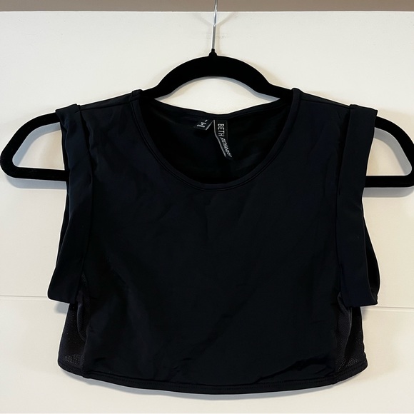 Beth Richards | Crop Top/ Bikini Top - Picture 2 of 14